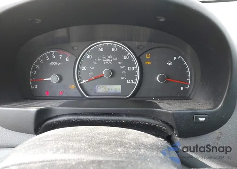 2010 Hyundai Elantra Gls z USA, uszkodzony, nr VIN KMHDU4AD1AU207744